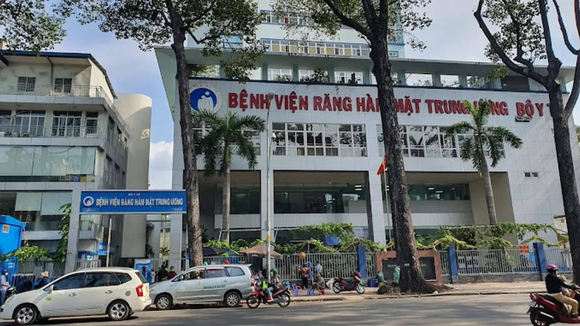 Top 15+ Nha Khoa Uy Tín HCM | Nha Khoa Uy Tín Sài Gòn 11 Bệnh viện Răng Hàm Mặt Trung Ương – địa chỉ nha khoa uy tín HCM với quy mô lớn và đội ngũ chuyên môn cao